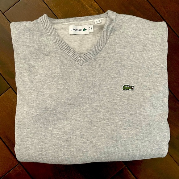 Lacoste sweater - Picture 2 of 4